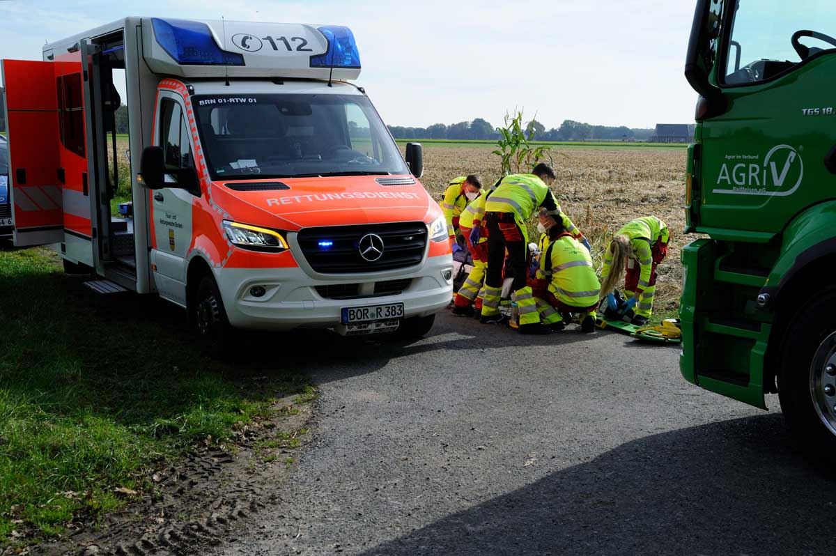 Borkenwirthe: Pedelec-Fahrer nach Kollision mit LKW schwer verletzt