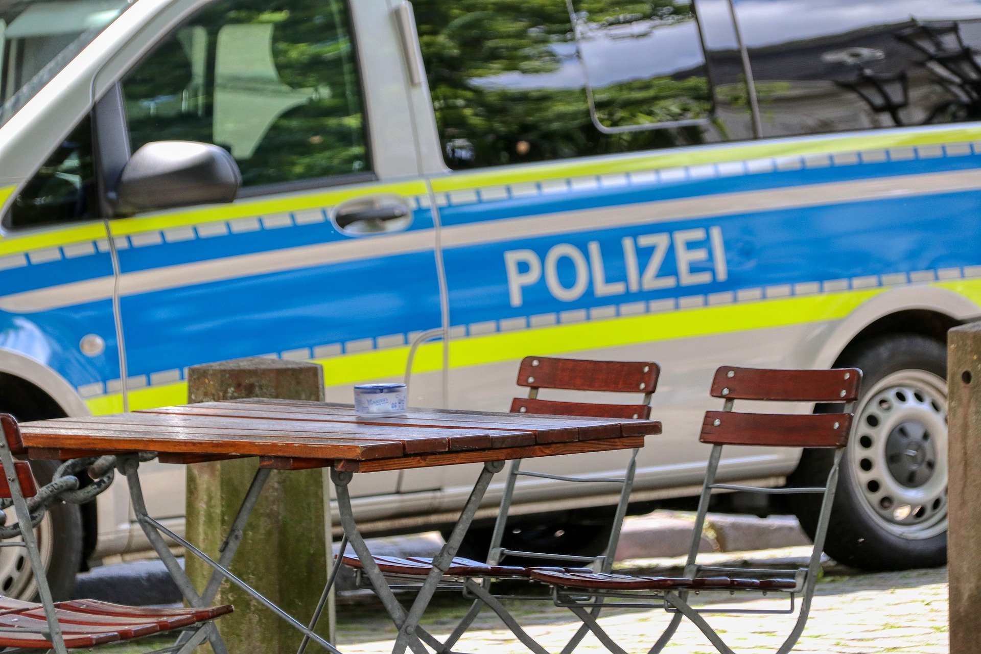 Täter flüchten mit “Bier-Bike” – Polizei sucht Zeugen