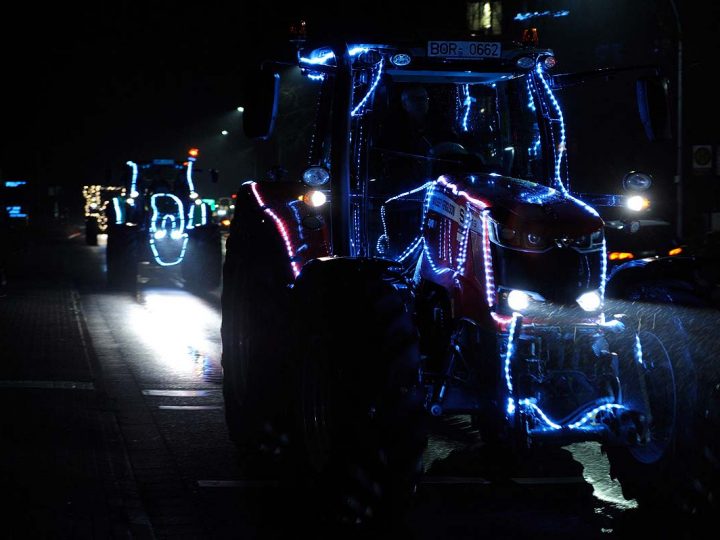 Trecker-Umzug in Borken startet an der Neumühlenallee und endet im Innenstadtbereich