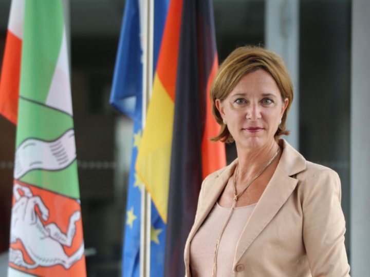 Schulen starten am kommenden Montag in  NRW mit Präsenzunterricht