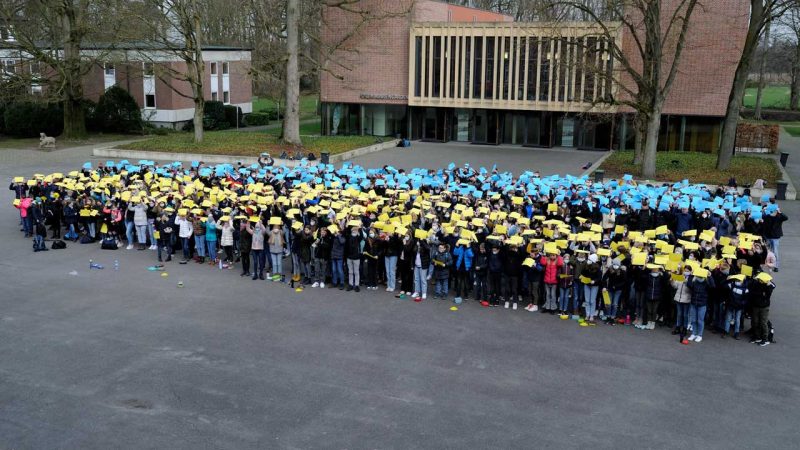Ukraine-Konflikt: Mariengardener Schülerinnen und Schüler bringen Solidarität und Hoffnung zum Ausdruck