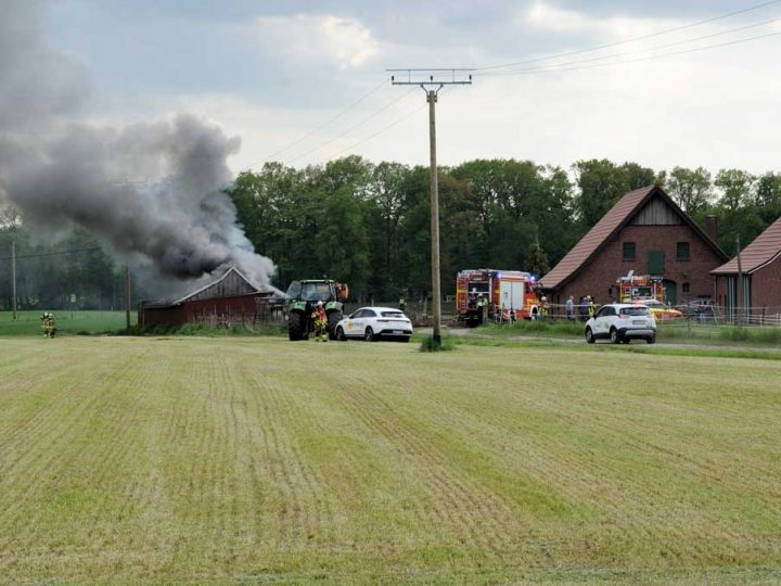 Gebäudebrand auf Gelände eines landwirtschaftlichen Betriebes in Hoxfeld