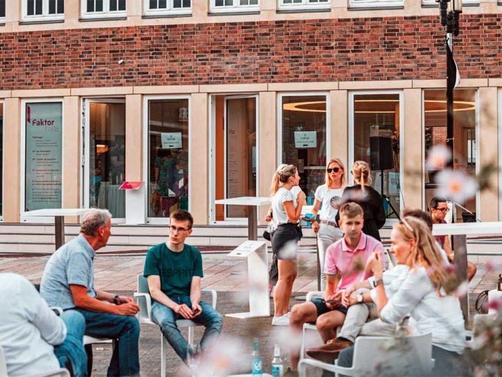 Langer Donnerstag im FARB mit Musik, Drinks und Filmen – „Faktor FARB“ kehrt zurück