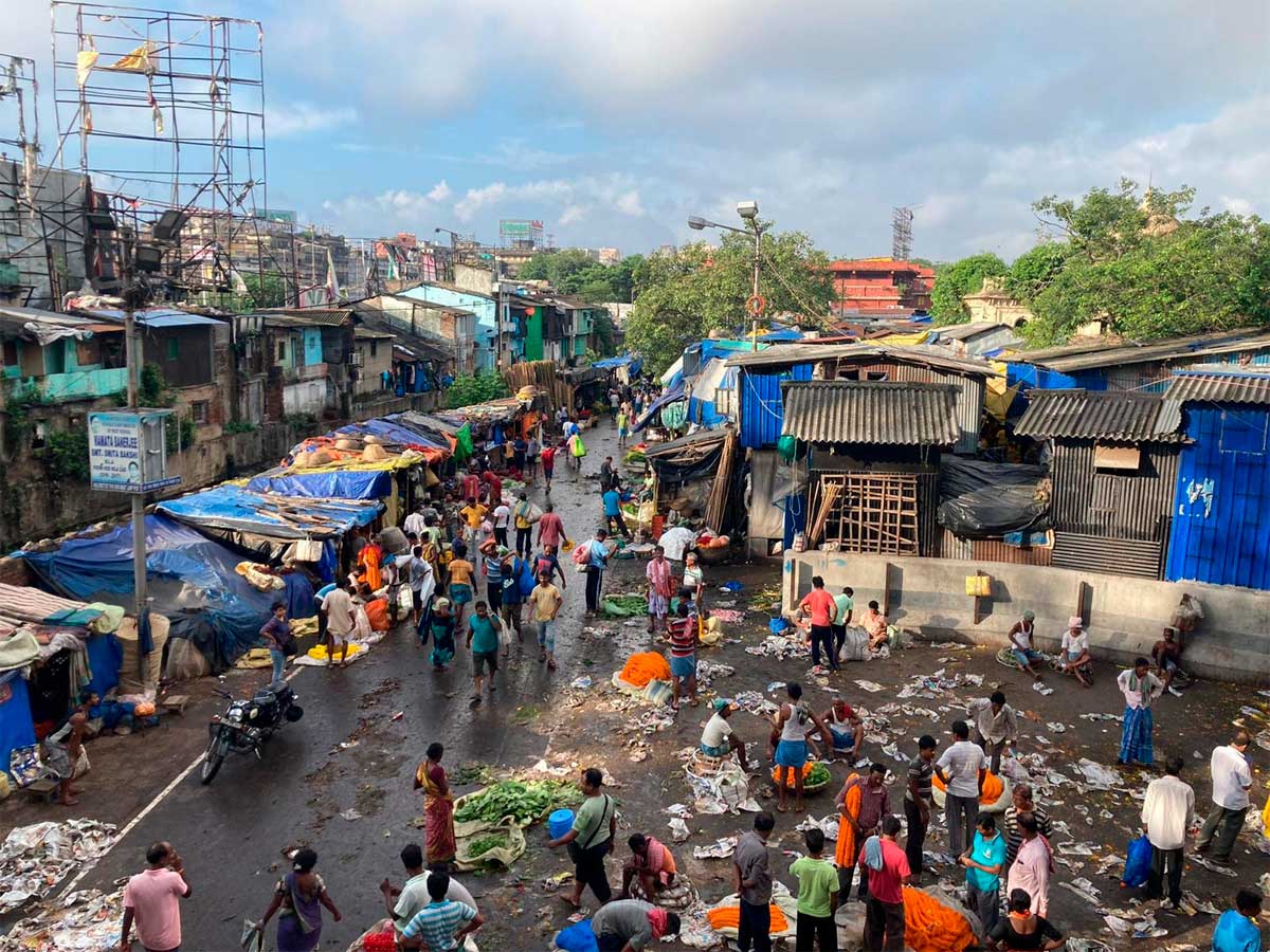 Willkommen im Chaos | Burloer We for India-Reisegruppe mit deutlicher Verspätung in Indien eingetroffen