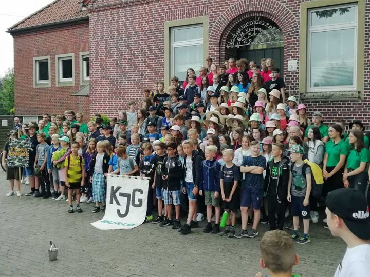 KJG Burlo | 127 Kinder starten ins Ferienlager nach Rüthen