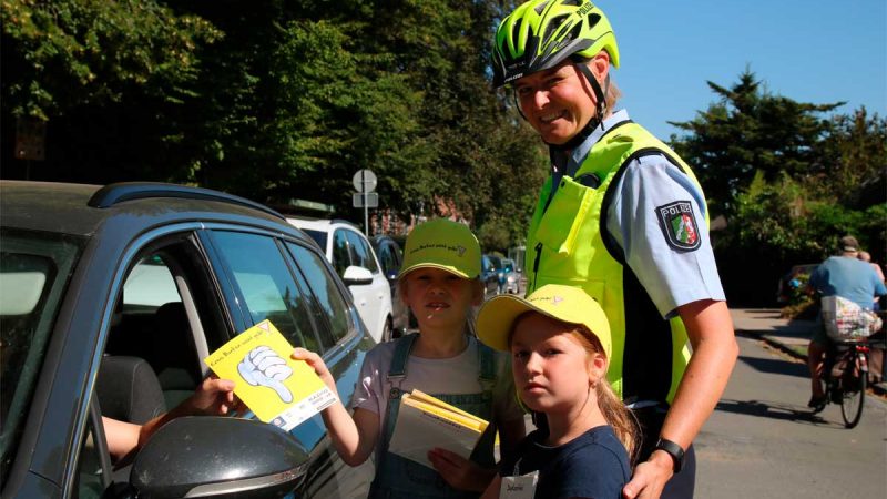 „Kreis Borken sieht gelb“ – Verkehrsaktion für sicheren Schulweg