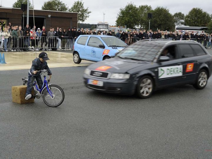 „Unfalldemonstration“ für gut 1.000 Schülerinnen und Schüler aus dem Kreisgebiet