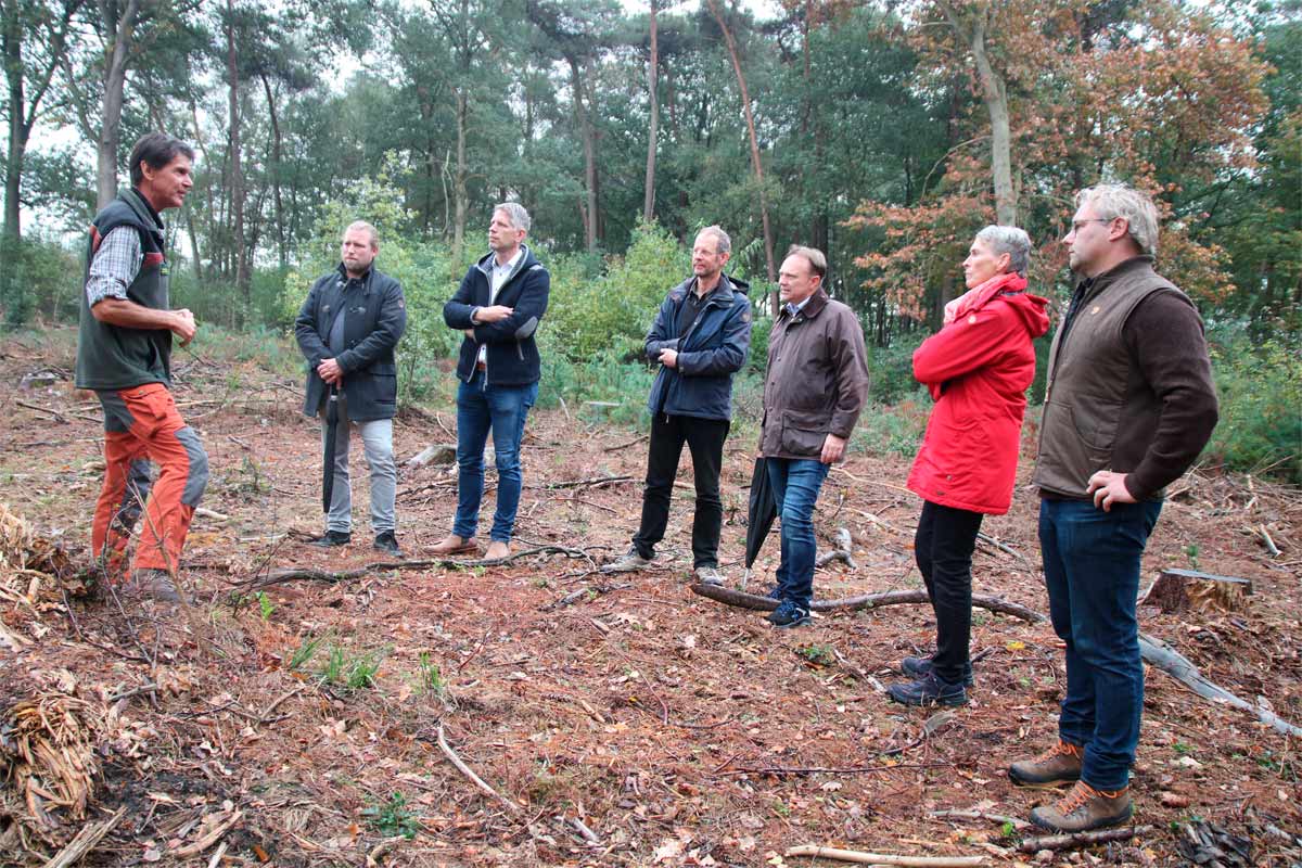 Burlo | Landrat Dr. Kai Zwicker stellt neues Waldprojekt vor