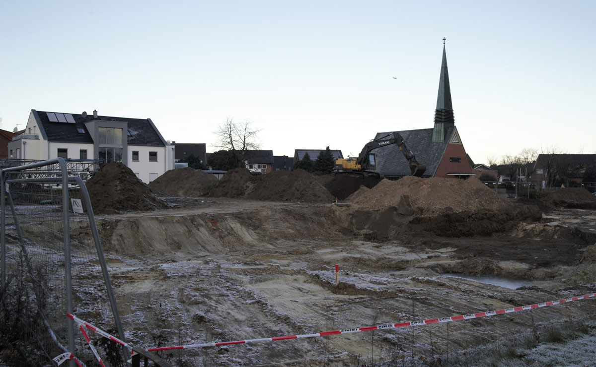 “Neue Mitte Burlo” – Aushubarbeiten zum Bau des Neubaukomplexes gestartet