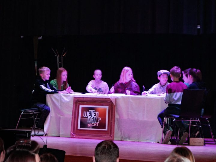 Helden, Schurken und Heinzelmännchen – Balladenabend am Gymnasium Mariengarden