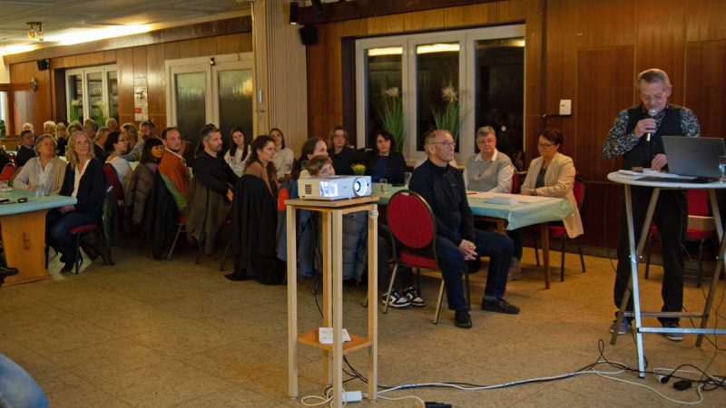 Rund 70 Gäste zeigten sich begeistert vom Ergebnis der Kinderkrebshilfe Horizont aus Weseke - Foto: mhs