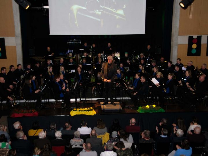 Jahreskonzert Musikkapelle Burlo – Voll besetztes Forum zum „Startup“