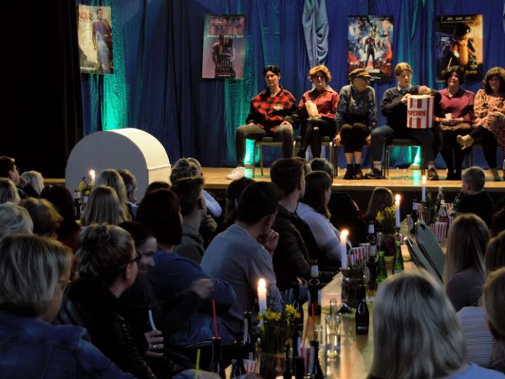 Landfrauen in Borkenwirthe präsentierten ihre „Sketchparade“ in öffentlicher Generalprobe