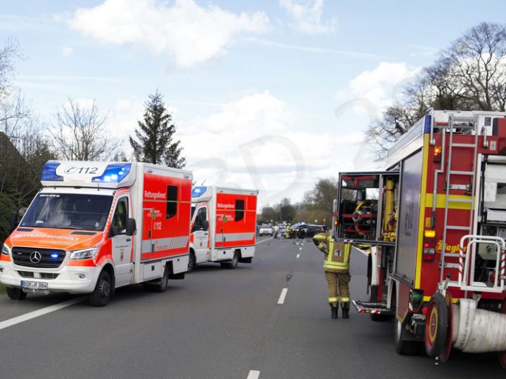 Schwerer Verkehrsunfall in Burlo – Rheder Straße vorübergehend voll gesperrt