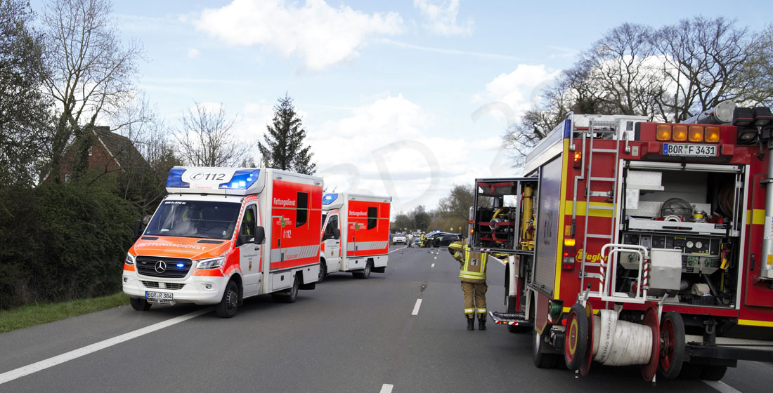Schwerer Verkehrsunfall in Burlo – Rheder Straße vorübergehend voll gesperrt