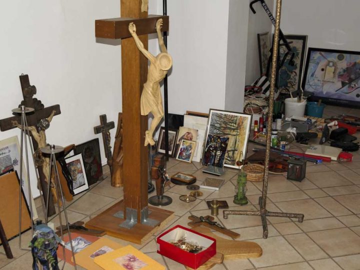 Alles muss raus – Burloer Oblaten trennen sich von Kloster-Inventar