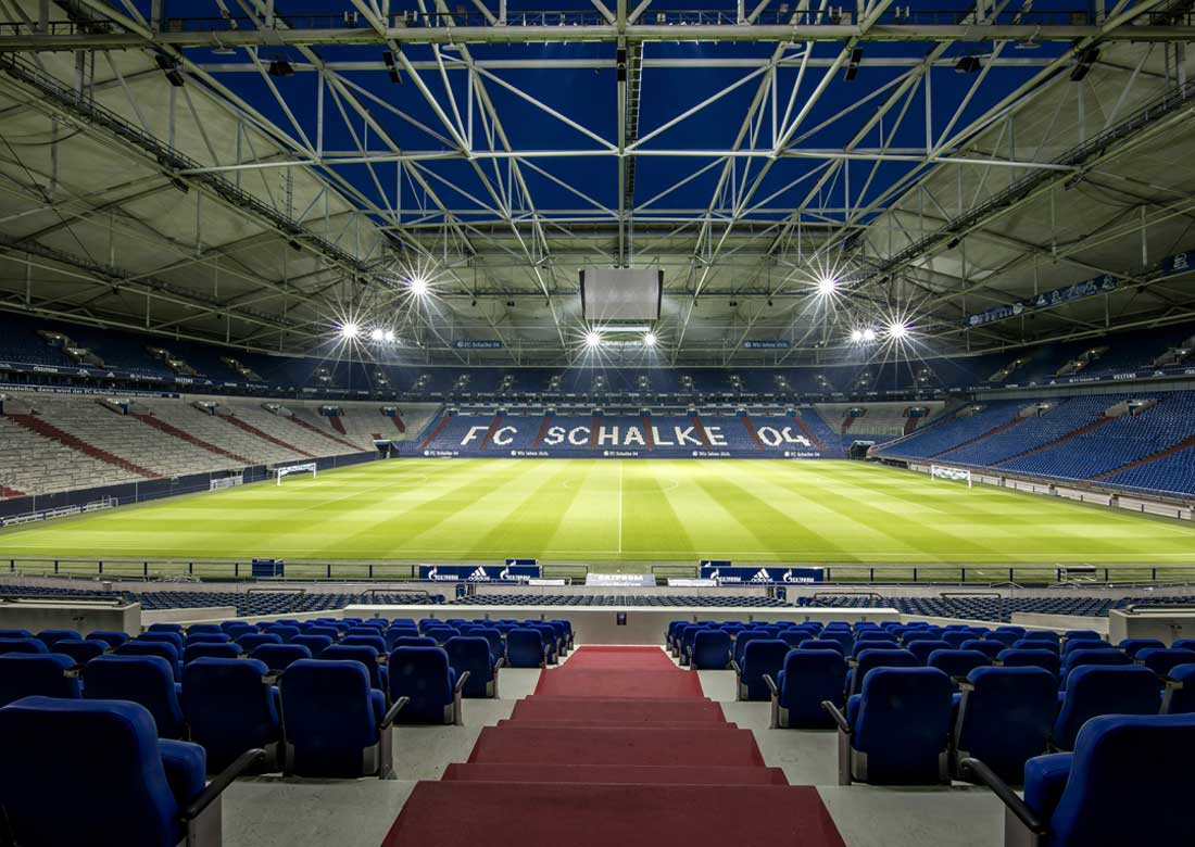 Stadtlohner Möbelhersteller Hülsta wird „Ärmelsponsor“ beim FC Schalke 04