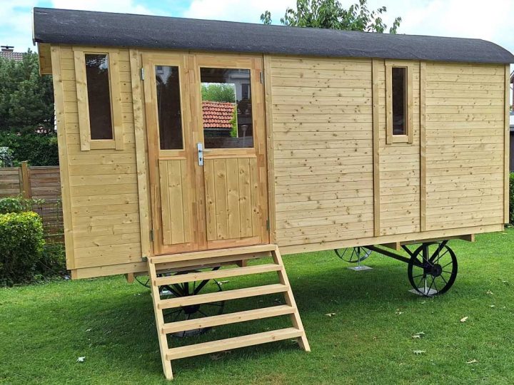 Upcycling-Projekt „Bauwagen“ – Der neue Jugend-Treffpunkt am PGZ