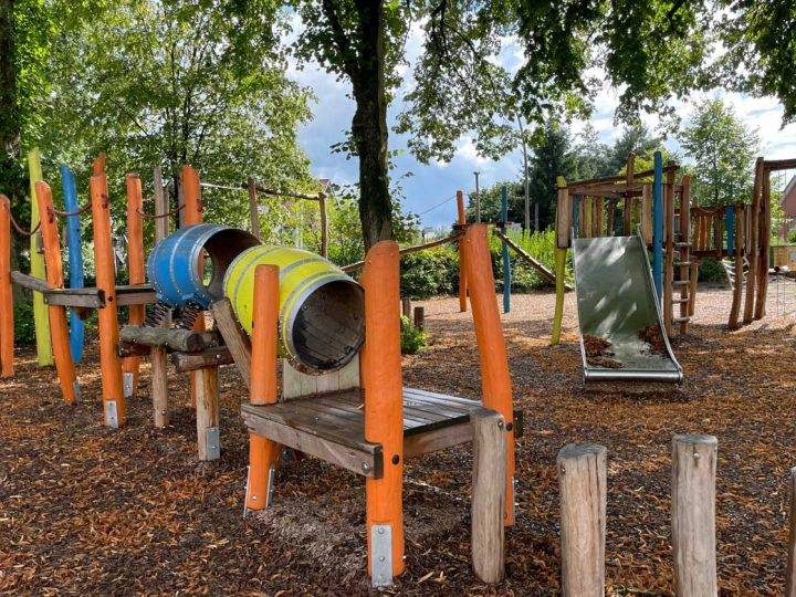 Burloer Astrid-Lindgren-Schule hat neuen Schulhof