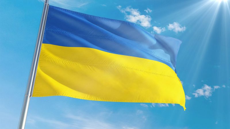 Ukrainischer Unabhängigkeitstag – Blau-Gelbe Flagge wird am Borkener Kreishaus gehisst