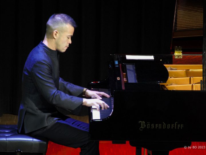 Pianist Albert Lau verzauberte sein Publikum im Forum Mariengarden