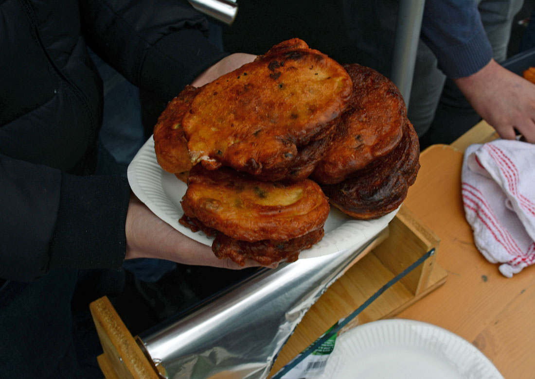 In heißem Fett gebackene Hefekuchen (Struwen) - Foto: BD/mhs