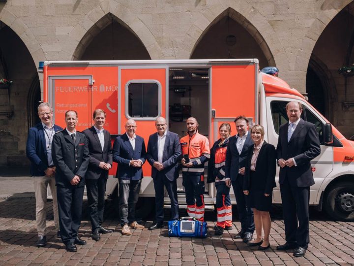 Telenotarzt-Zentrale in Münster startet Probebetrieb – Mehr als 150 Rettungswagen werden umgerüstet