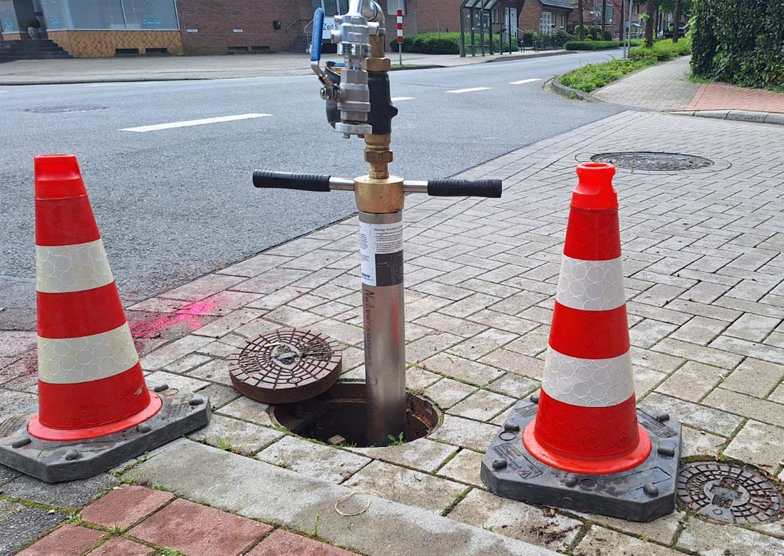 Größerer Schaden durch Wasserrohrbruch in Burlo – Straße unterspült