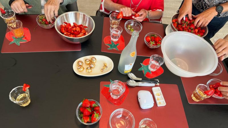 Erdbeerwoche in der Burloer Tagespflege „Wohnfit“ fand großen Anklang