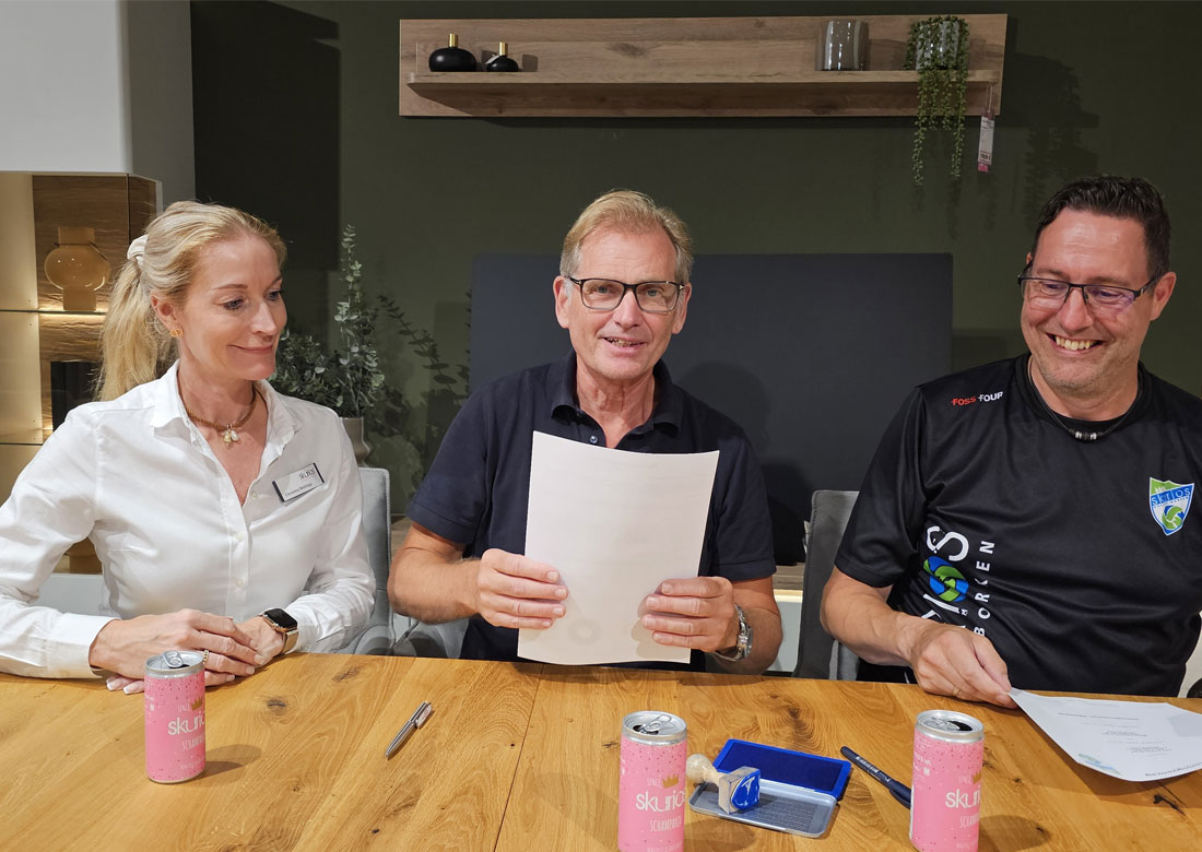 Das Möbelhaus „skurios®“ bleibt auch in der 1. Volleyball Bundesliga Haupt- und Namenssponsor. Foto: privat