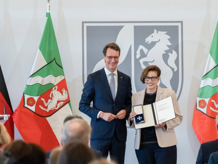 Kreisheimatpflegerin Christel Höink mit dem Landesverdienstorden NRW ausgezeichnet