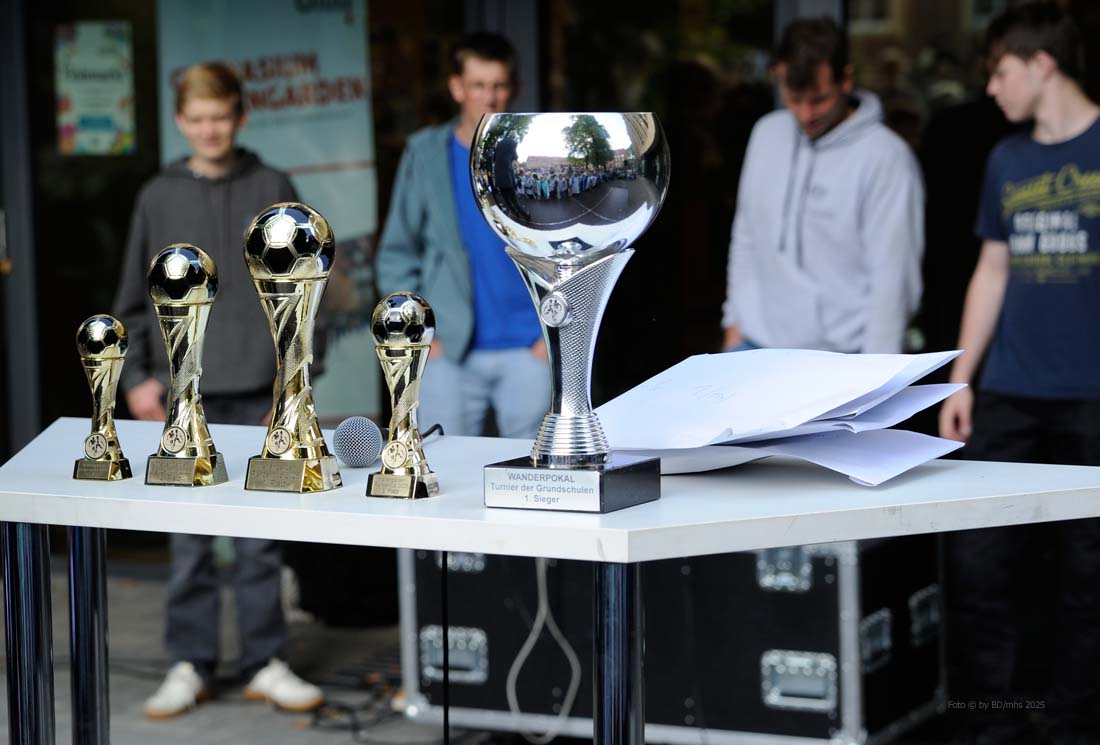 Ranzen-Cup in Burlo – Kinder der Gemener Cordula-Schule gehen als Sieger vom Platz