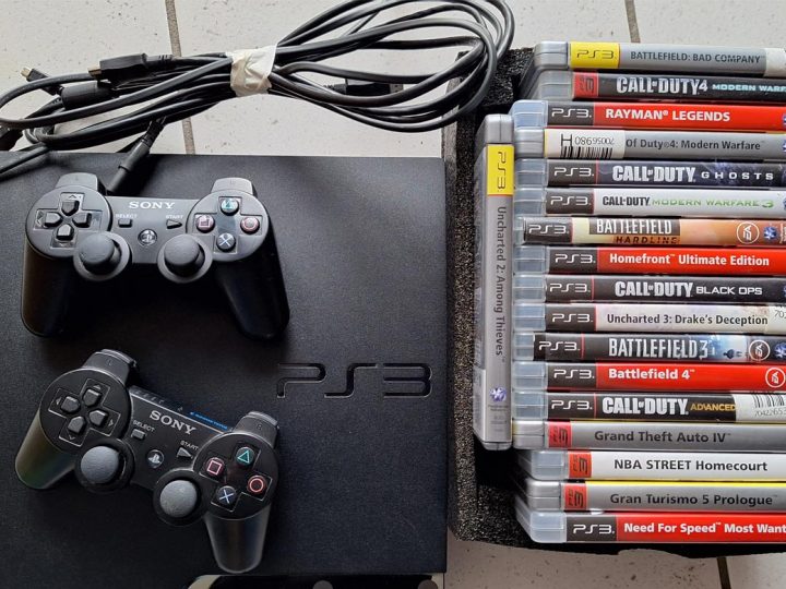 Verkaufe Playstation 3 inklusive aller Spiele