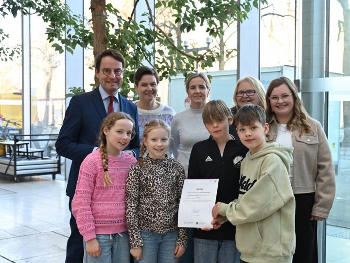 Fahrradaktivste Schulen im Regierungsbezirk Münster ausgezeichnet: Vier Schulen aus dem Kreis Borken besonders erfolgreich