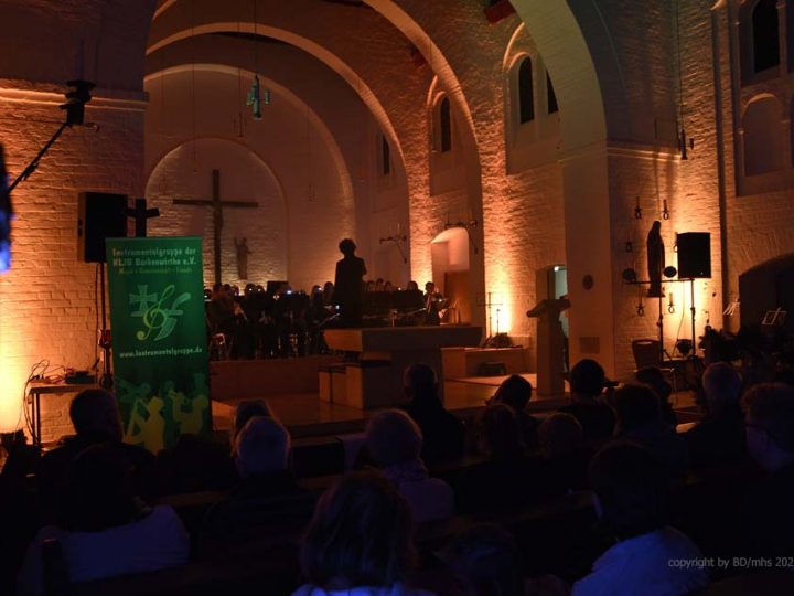 Jahresabschlusskonzert der Instrumentalgruppe Borkenwirthe in der Heilig-Kreuz-Kirche
