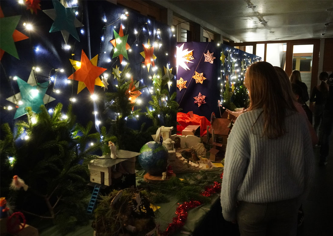 Advent im Gymnasium Mariengarden - Foto: privat