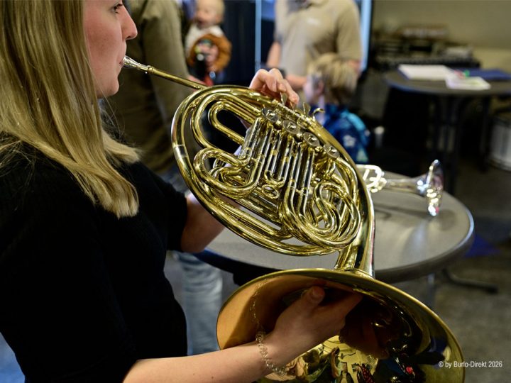 Angebot der Musikkapelle Burlo – Instrumente schnuppern im PGZ gut frequentiert