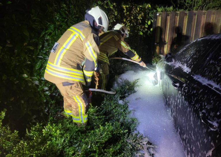 PKW-Brand in Weseke - Foto: Feuerwehr Borken