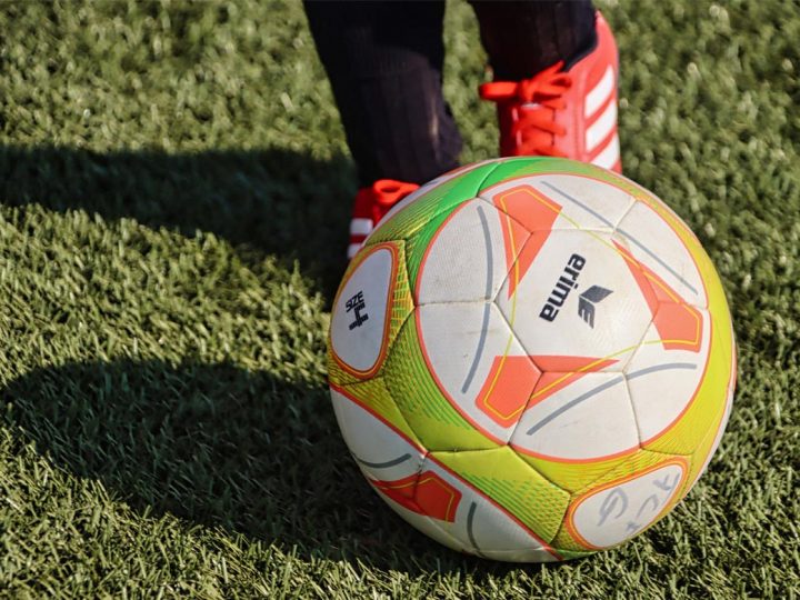 Ein Kunstrasenplatz mehr – Förderzusage vom Bund ermöglicht Realisierung in Oeding