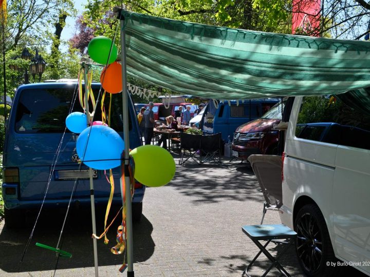 Zur „Bulliburg“ in Oeding hatten viele der Teilnehmenden eine lange Anreise