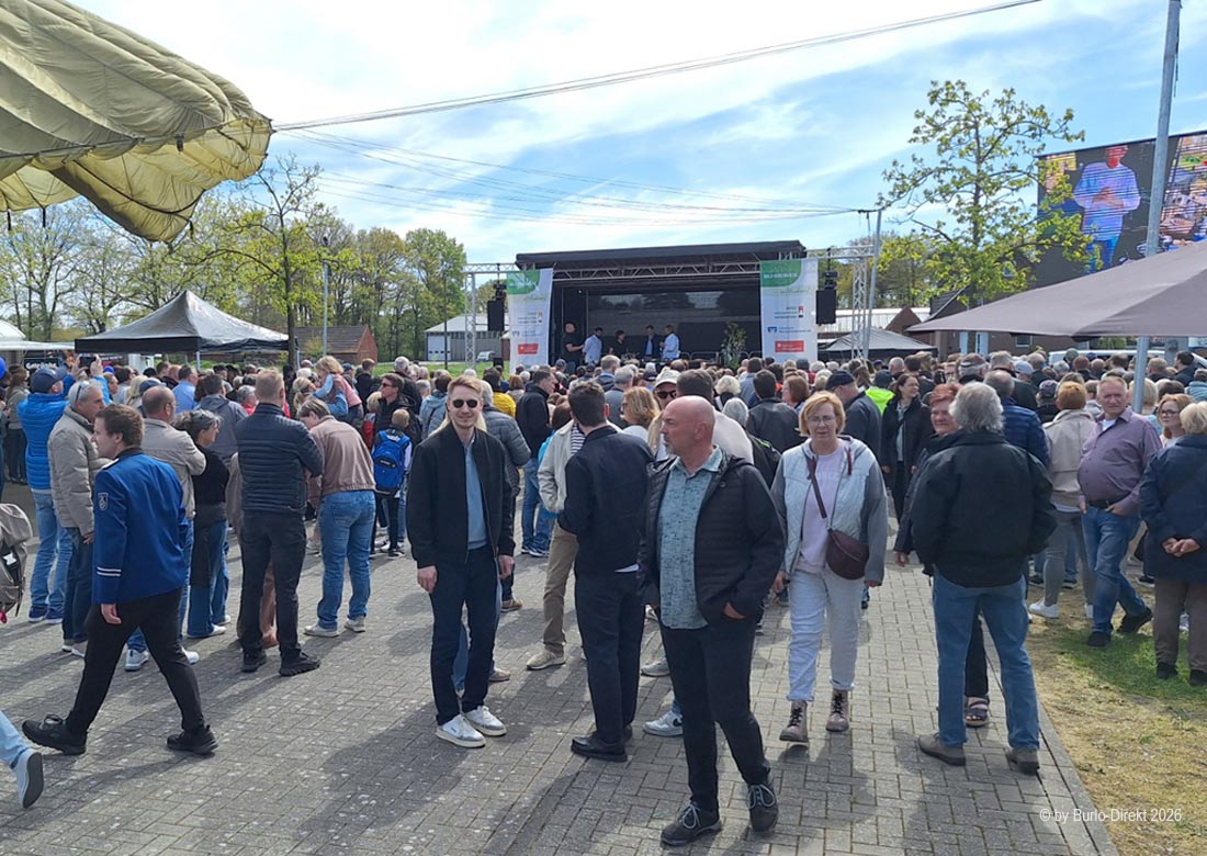 Der Burlo-Borkenwirther Wirtschaftstag offenbarte sich am Sonntag zum Publikumsmagnet in der Region - Foto: BD