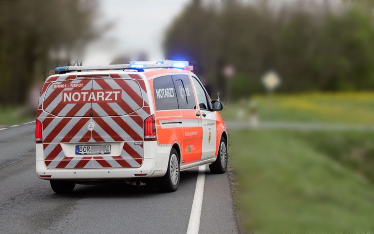 Notarzt im Einsatz - Foto: Burlo-Direkt