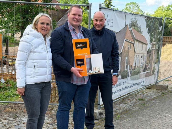 Stuhloase spendet Gewinnspiel-Erlös an das Burloer Projekt „Klosterpforte“