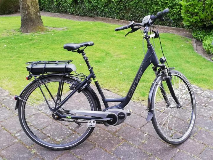 Verkaufe E-Bike 28″ und 50er Rahmen, wenig gefahren und neue pannensichere Reifen