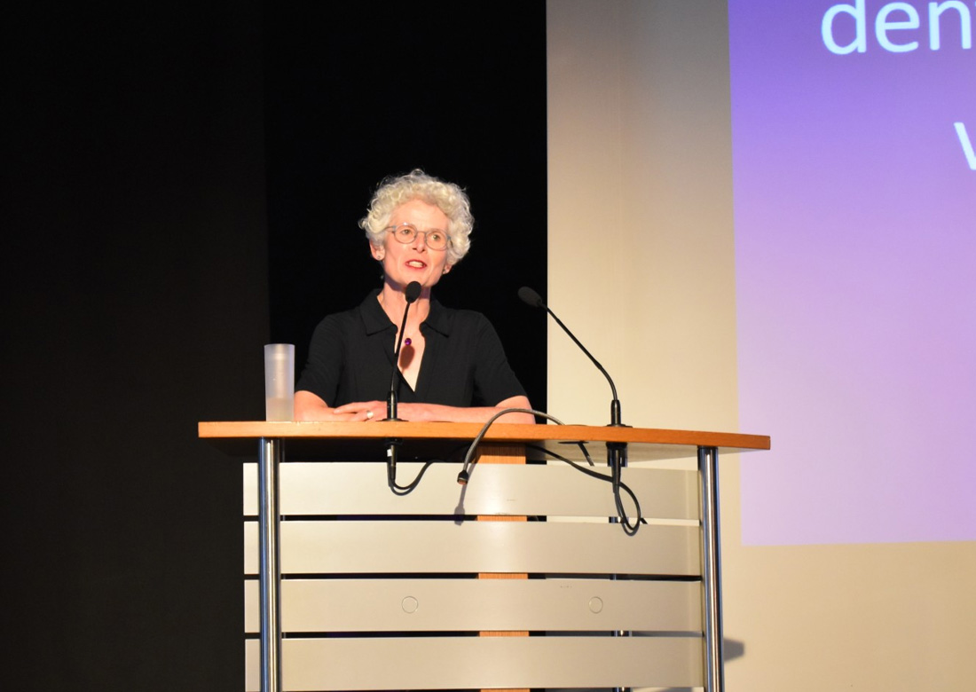 Imke Philipps bei ihrer Vorstellung auf der Synode. Foto: Kirchenkreis