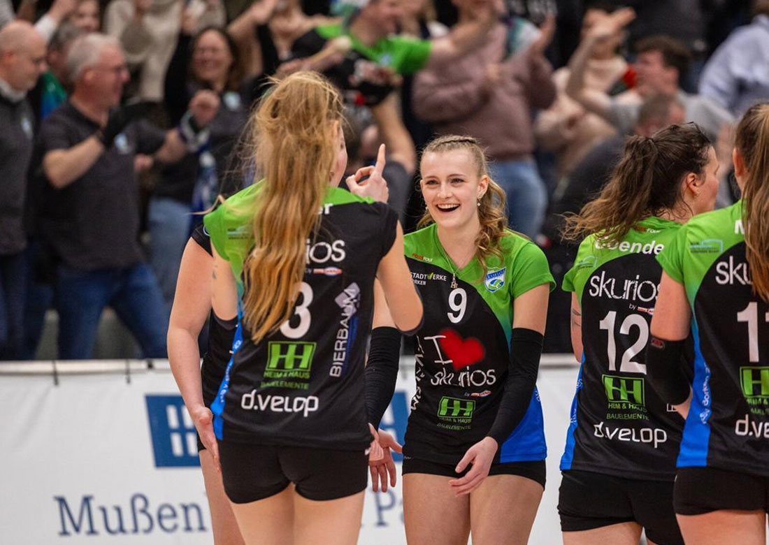 Auch in der neuen Saison trägt Zuspielerin Hannah Rudde das Trikot der Skurios Volleys in der 1. Volleyball Bundesliga (Foto: Thomas Hacker)