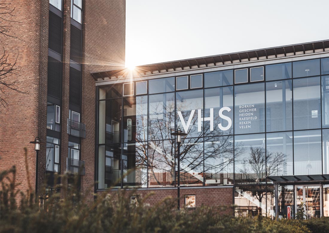 Volkshochschule feiert 80-jähriges Bestehen mit Mitmachaktionen und Einblicken in ihr Bildungsangebot