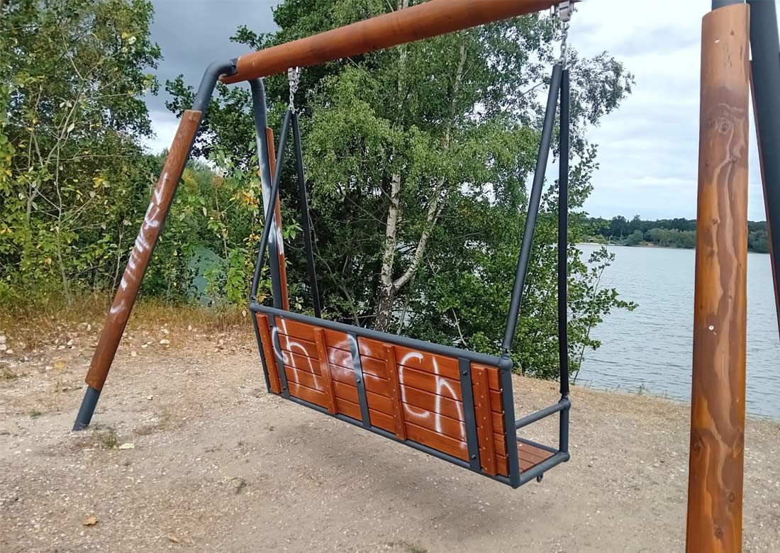 Farbschmierereien, Sachbeschädigung und Diebstahl am Klostersee - Foto: privat