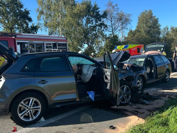 Schwerer Verkehrsunfall in Weseke – Sieben zum Teil schwer verletzte Personen