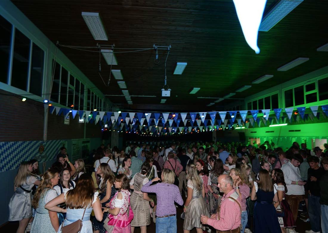 Oktoberfest der Instrumentalgruppe Borkenwirthe in geselliger Runde